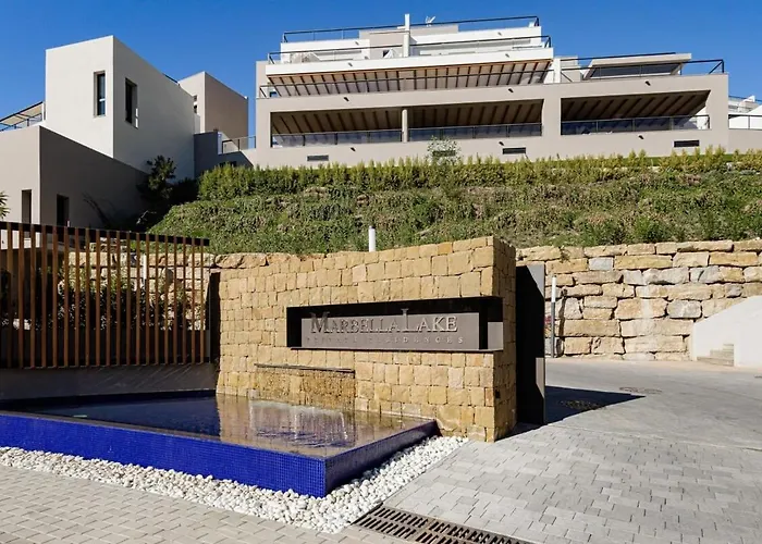 Luxe Duplex Penthouse Scenic Views Apartment Marbella
