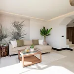 Luxe Duplex Penthouse Scenic Views