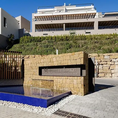 Luxe Duplex Penthouse Scenic Views Apartament Marbella